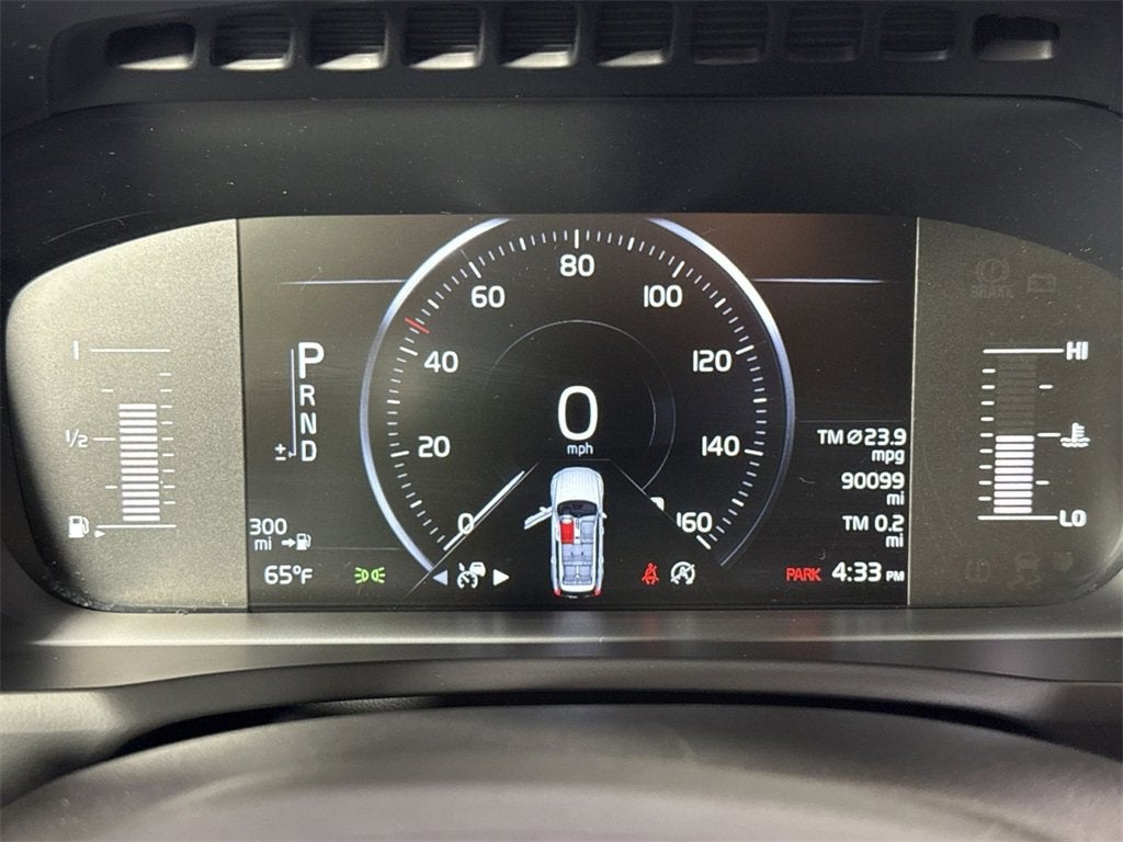 2018 Volvo XC90 T5 Momentum