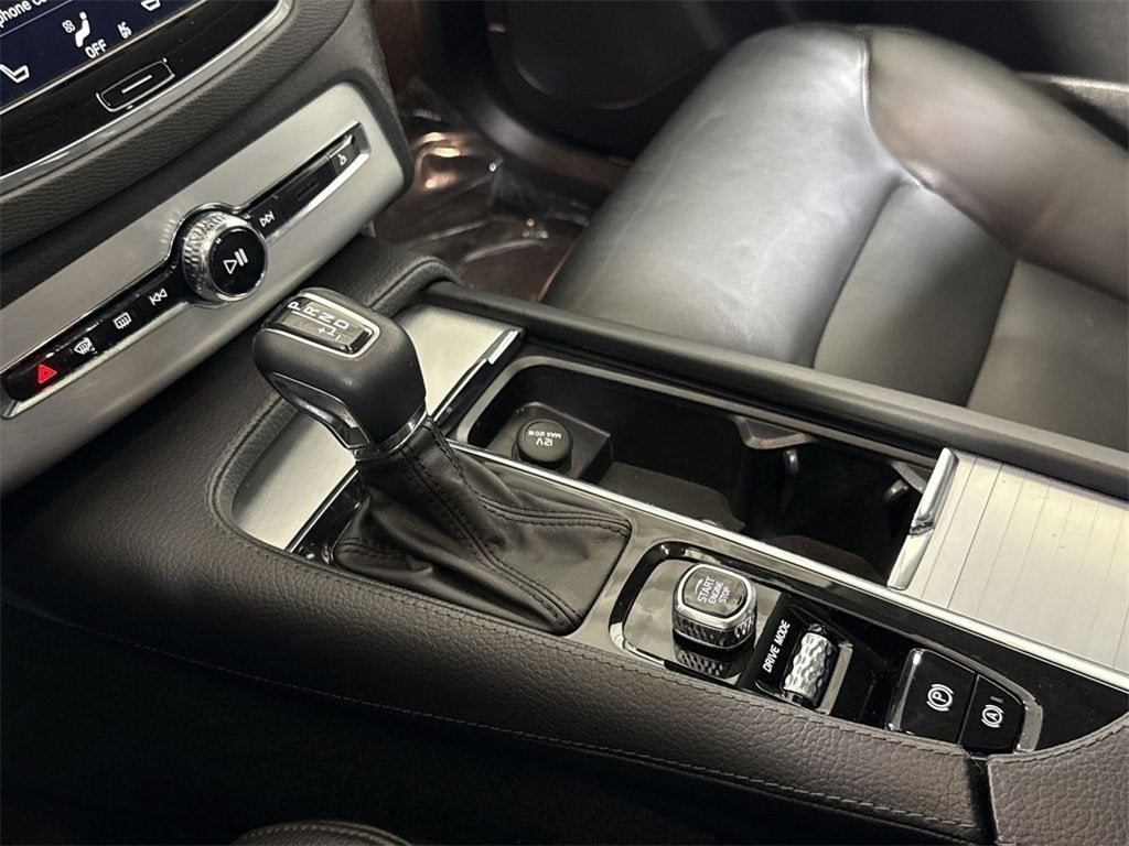 2018 Volvo XC90 T5 Momentum