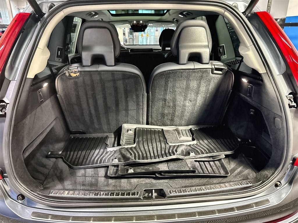 2018 Volvo XC90 T5 Momentum