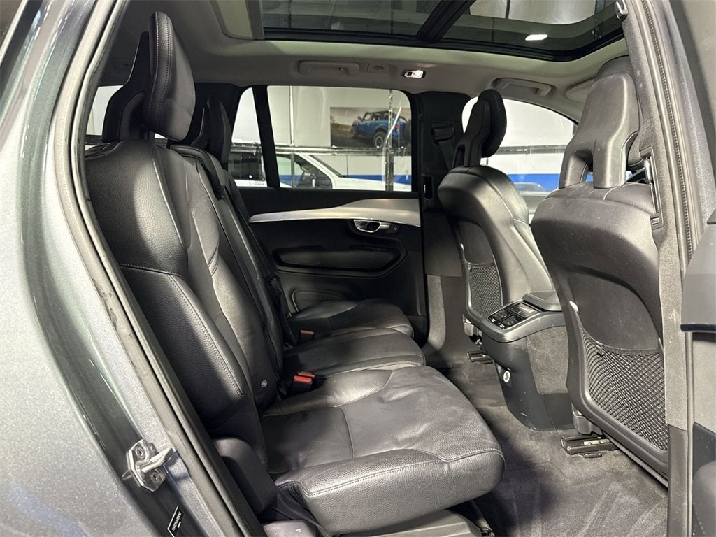 2018 Volvo XC90 T5 Momentum