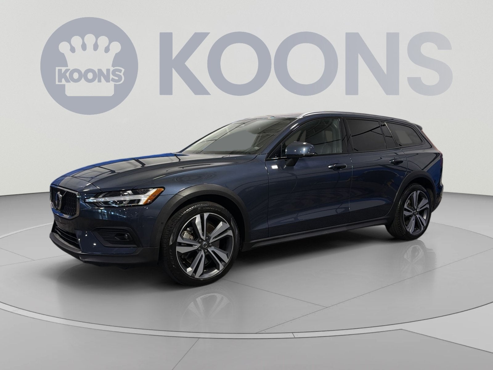 2025 Volvo V60 Cross Country
