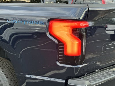 2025 Ford F-150 Lightning Flash