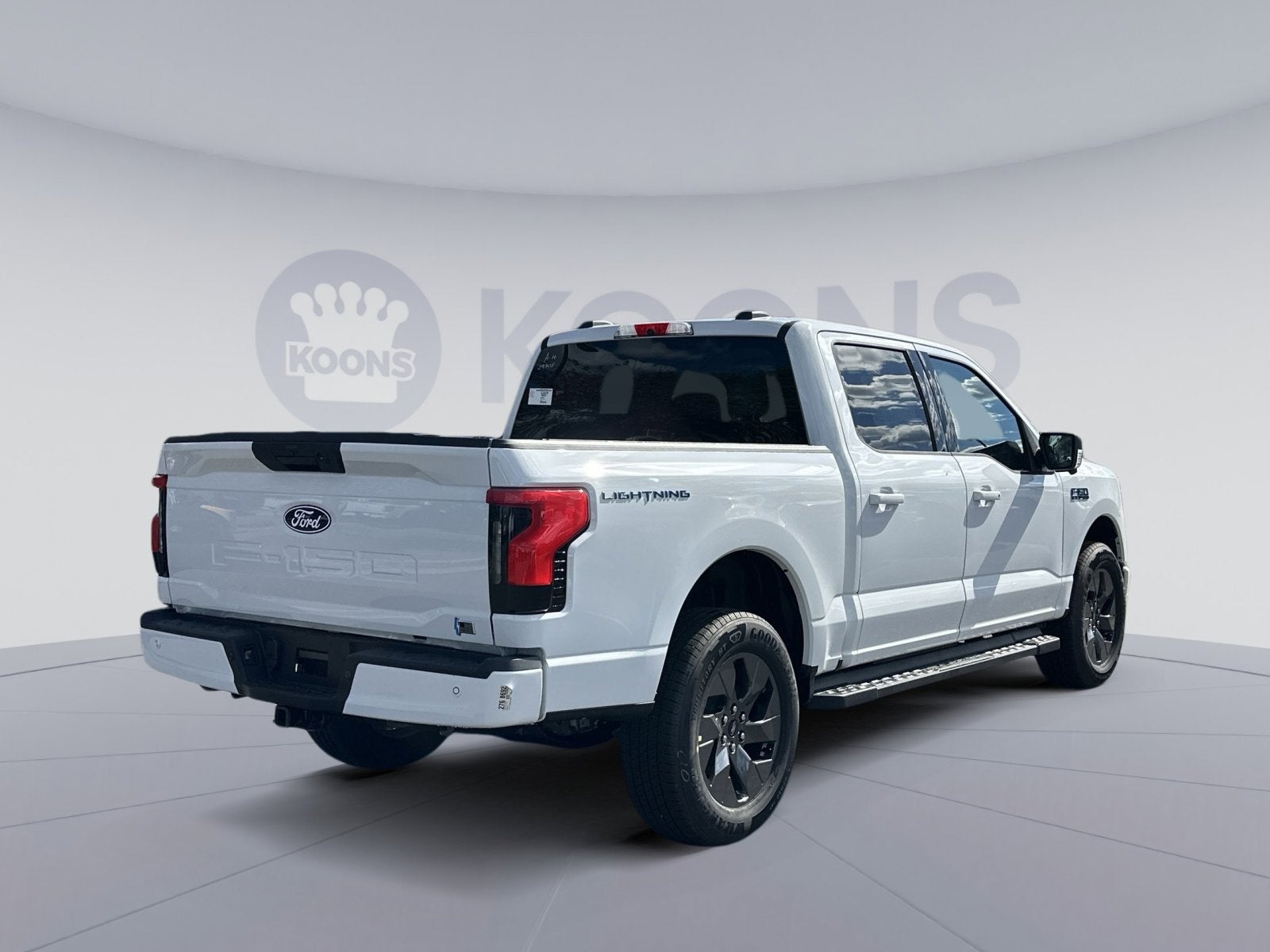 2025 Ford F-150 Lightning Flash