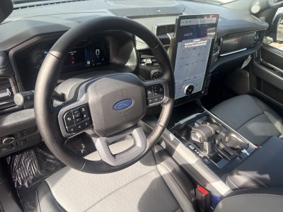 2025 Ford F-150 Lightning Lariat