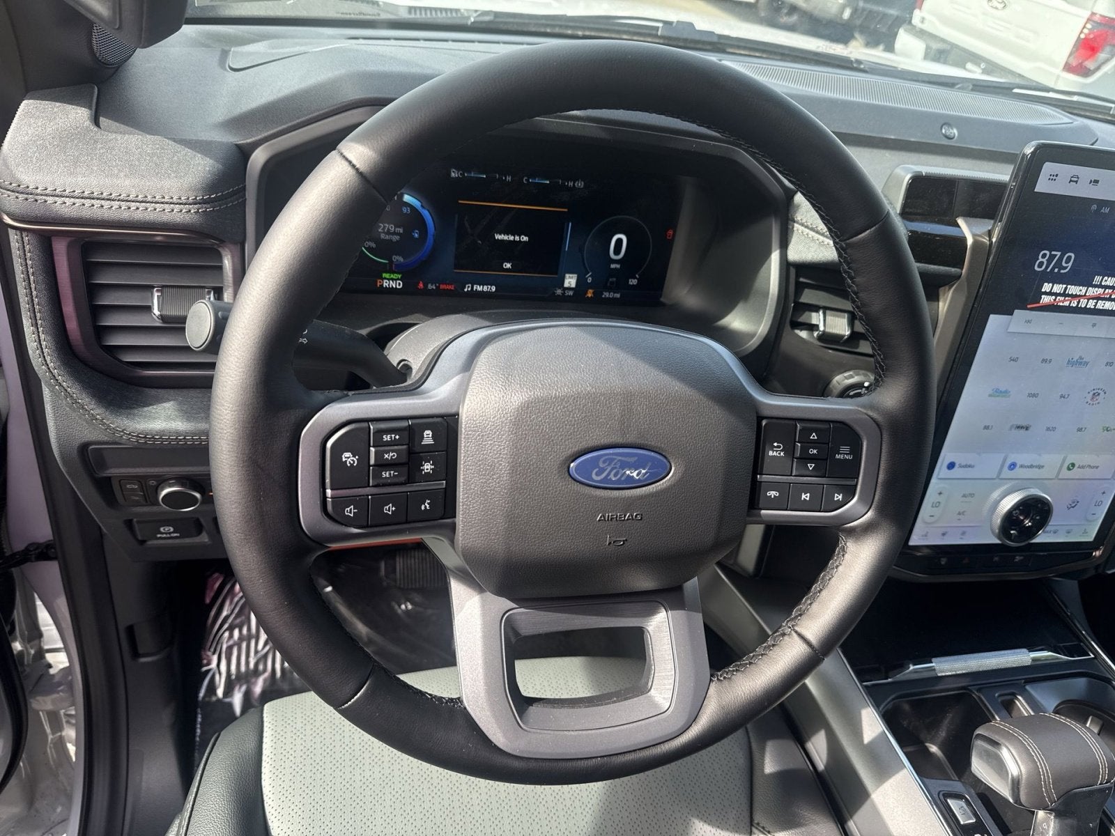 2025 Ford F-150 Lightning Lariat